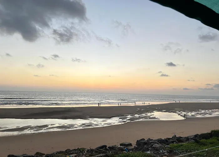 Waves End Beach Front Stay